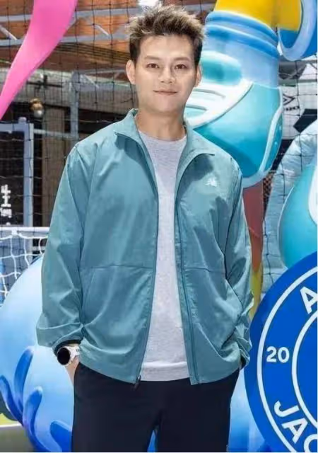 菊梓喬戀愛再添新證，男友曾挑戰網民底線，網民質疑：姐姐好餓