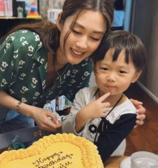 就快殺青!岑麗香時隔4年重投劇組,大曝老公專責帶仔已快無耐性
