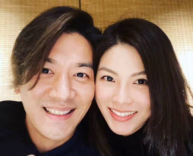 TVB小生為幼子慶祝3歲生日,大兒子全程貼心服務,兩兄弟太相像