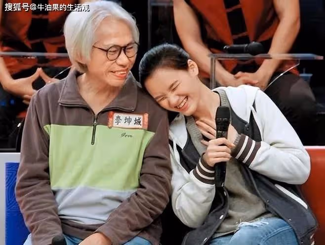 爺孫戀女主淪落到乞討的地步,林靖恩回應確實是病了,已回老家