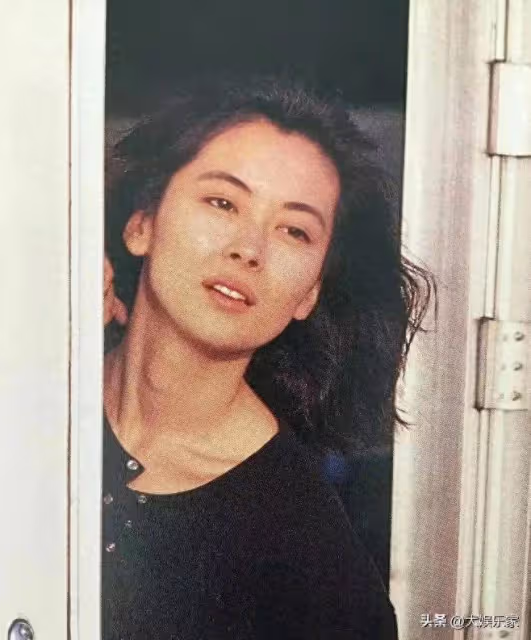 中山美穗終於與心愛的兒子團聚！妹妹在她羽化前，看著她側臉入睡