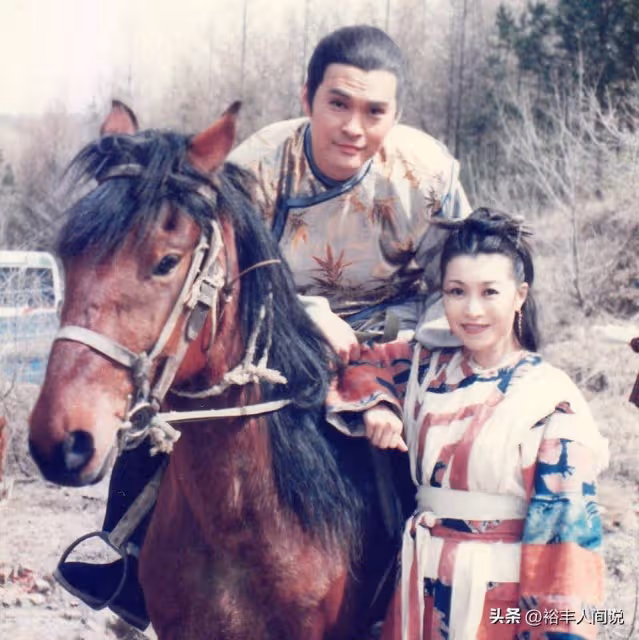 69歲知名港星顧冠忠定居中山!房子太小雜亂不堪,用編織袋裝行李