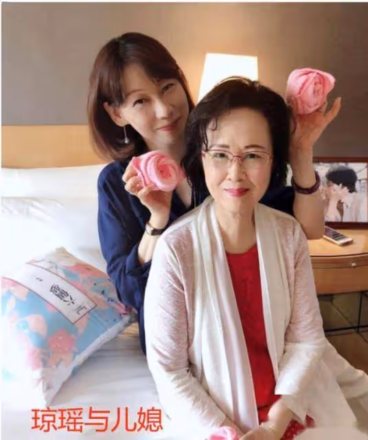 瓊瑤極為聰慧,25 億遺產僅歸親兒子,3個繼子女一分錢都無法獲得