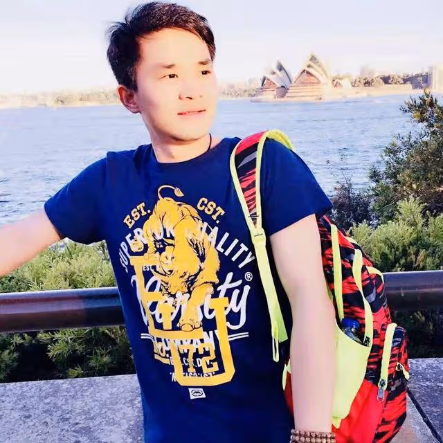 劉曉慶前男友古柯稱不會因容貌質疑受到傷害，律師：其經濟困難交不起訴訟費