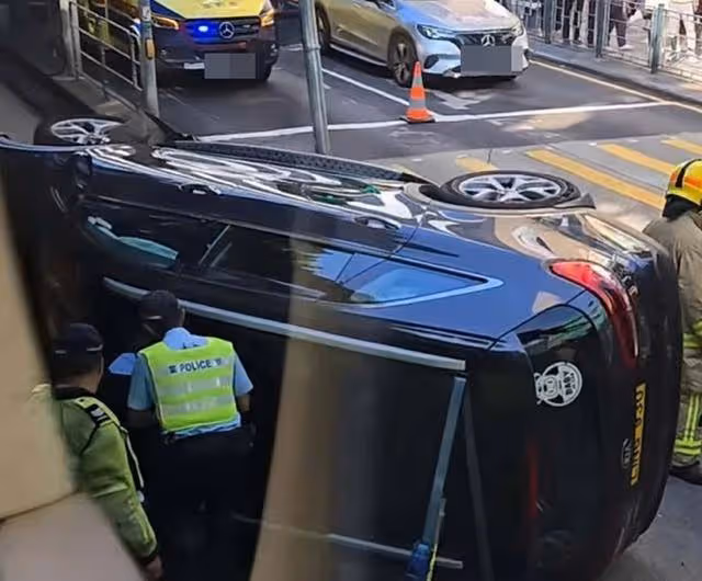 香港知名女星發生車禍緊急送醫，駕駛車輛發生側翻