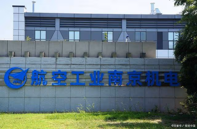 A股:黑天鵝突發落地!12月15日,今日凌晨的五大消息衝擊股市!