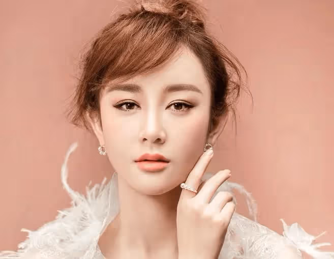 張檬官宣懷孕！備孕許久終於得償所願，從當紅明星自甘墮落去整容