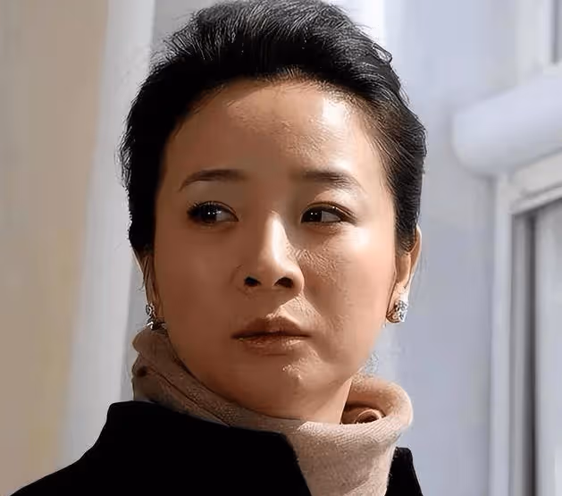 善惡到頭終有報,從「國民媳婦」到「出軌慣犯」,陳小藝已經走上了一條不歸路