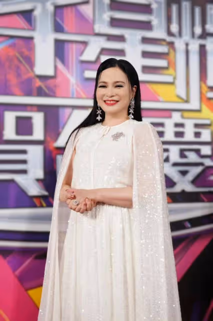 被指有私生子!TVB女星曬與乾兒子合照引誤會,因身體問題仍單身