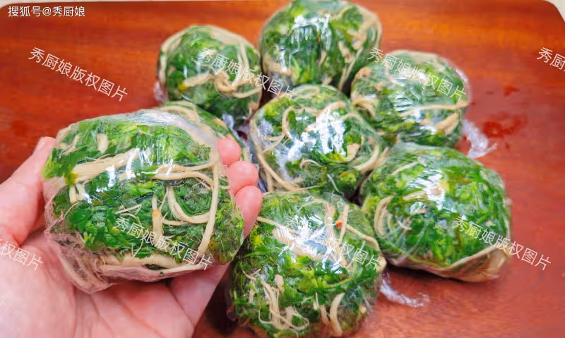 冬天遇到這菜,我准囤20斤!焯水後放冰箱存起來,隨吃隨取特方便