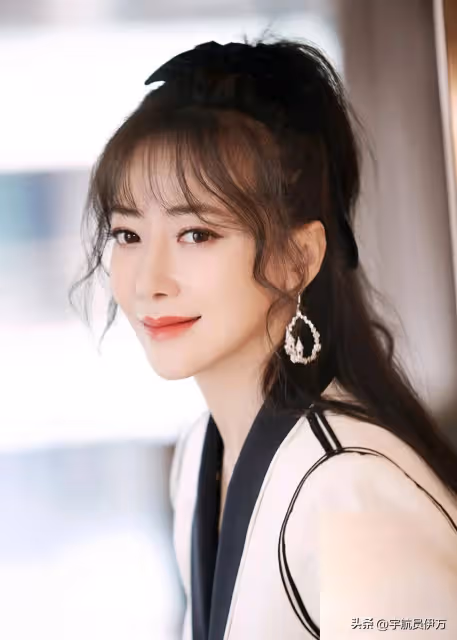 重慶貌美如花的7位女明星，看看誰是你心中的「重慶第一美女」？