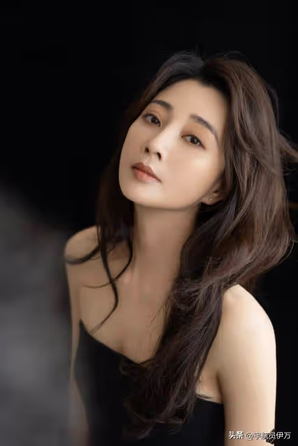 重慶貌美如花的7位女明星，看看誰是你心中的「重慶第一美女」？