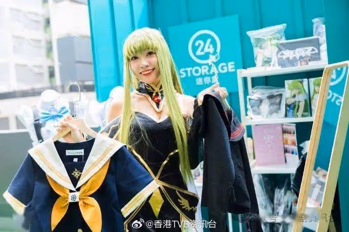 馬國明獲身材澎湃靚女邀合照！同場女藝人被轟愛耍大牌