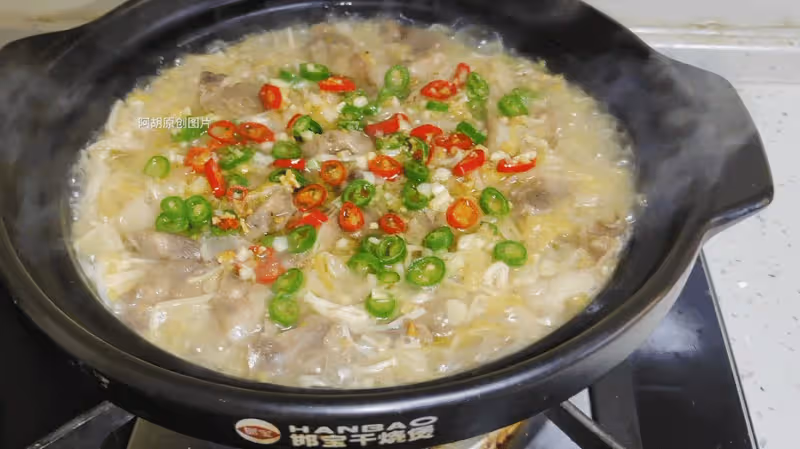 天冷愛這菜勝過吃餃子,上桌比肉搶手!簡單燉一鍋,溫暖又開胃、百吃不膩,這才是冬天的味道