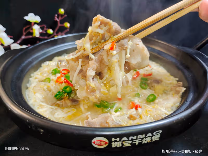 天冷愛這菜勝過吃餃子,上桌比肉搶手!簡單燉一鍋,溫暖又開胃、百吃不膩,這才是冬天的味道