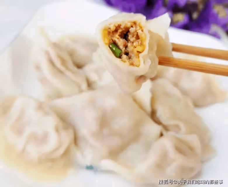 包白菜餡餃子,怎麼做才飽滿不散?牢記3個竅門,餃子飽滿多汁