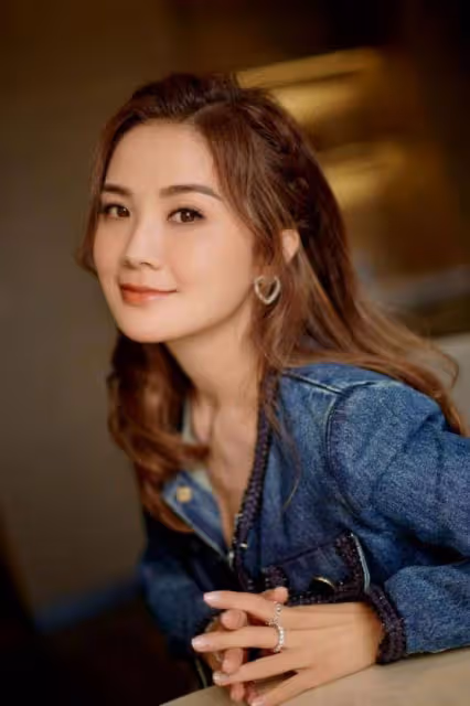 劫後重生中彩票!蔡卓妍北美巡演遇地震,驚呼震感像鬼片