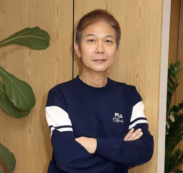 香港知名男星暴瘦40斤,患流感不想吃飯,與妻子超10年無夫妻生活