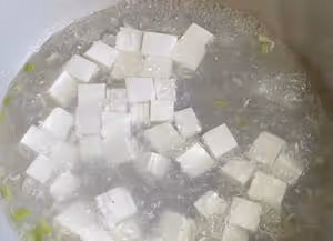 紫菜豆腐湯