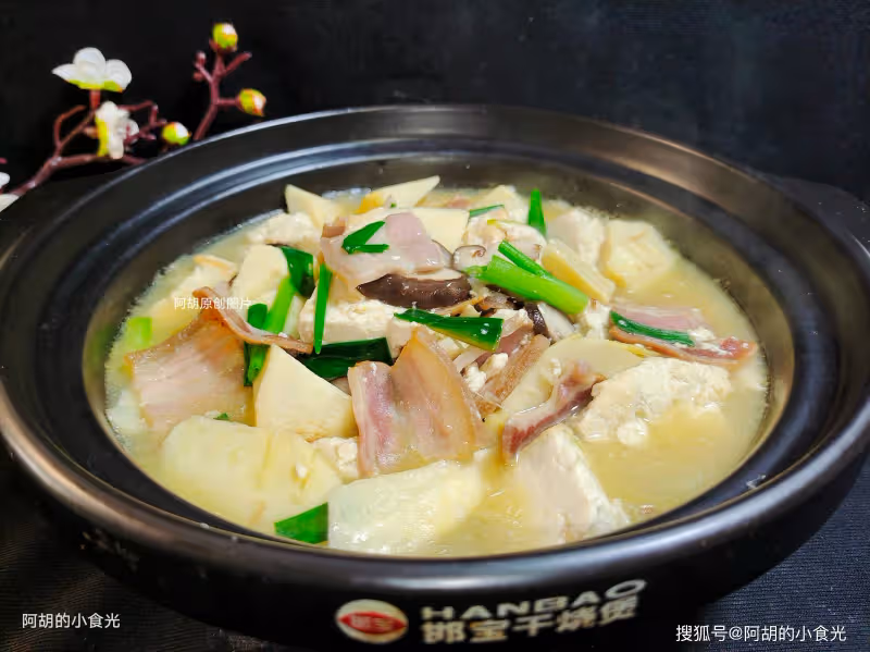 冬天不懂吃這菜就虧了，賽過吃肉的冬菜王！燉一燉上桌，滿口鮮香又暖人、特下飯，一鍋吃個精光