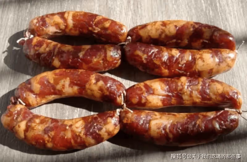 灌香腸時，切記不要放「3樣料」！教你正確做法，香腸味正宗好吃