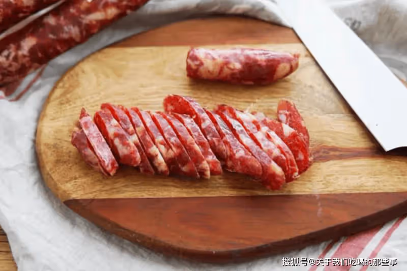 灌香腸時,切記不要放「3樣料」!教你正確做法,香腸味正宗好吃