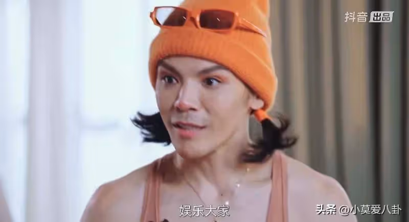 向佐首次回應穿女裝:在娛樂圈就是要娛樂大家,感慨終於活出自己