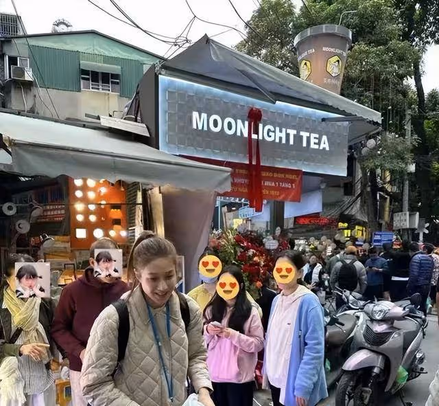 被疑中國賺錢國外花?鍾嘉欣與父母現身越南,被網友偶遇