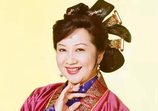 老戲骨薛家燕手持過億物業,今放售半山豪宅,叫價超出銀行預估價