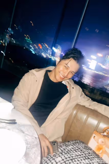 TVB離巢小生獲妻子慶生,兩夫妻曬甜蜜合照,結婚兩年無造人計劃