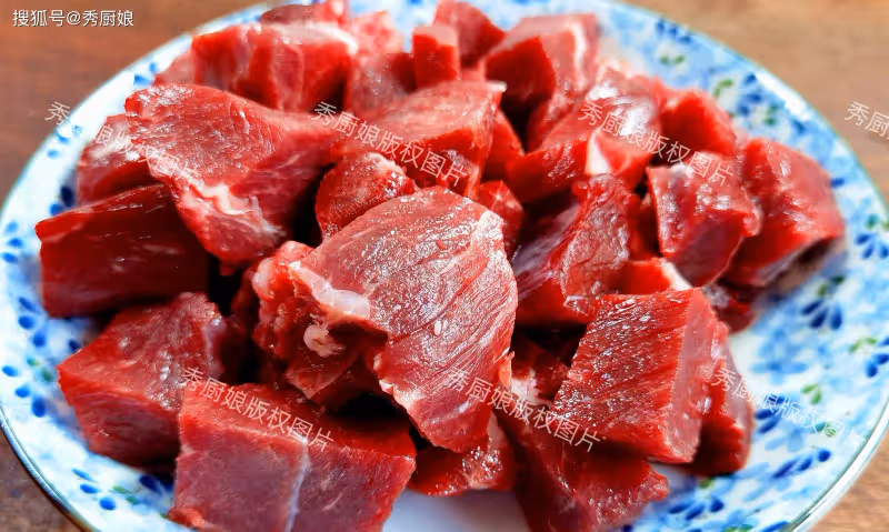 這肉再貴也要吃,男人吃了補腎,女人吃了養顏,隨手一燉,太香了