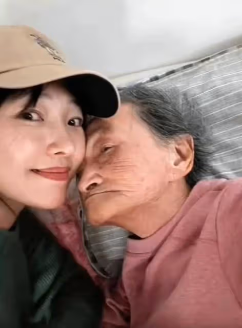 太突然!白百何94歲姥姥去世,本人悲痛悼念,祖孫最後合影曝光