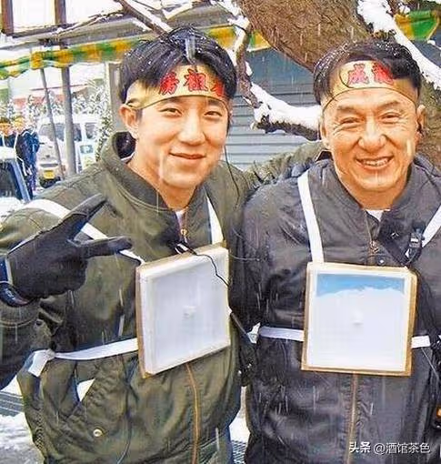 42歲房祖名長住新加坡,面容憔悴常年混跡夜店,和王思聰是好友