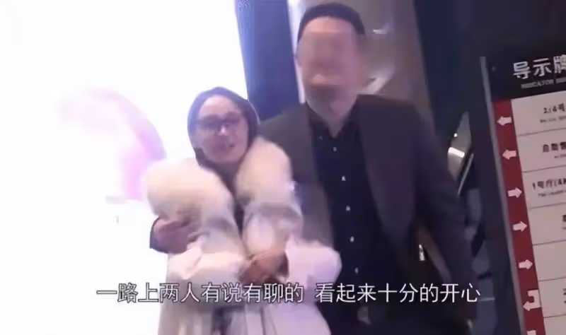 42歲姚笛曝齣兒子近照,身高已有140,網友驚呼:怎麼長成了這樣