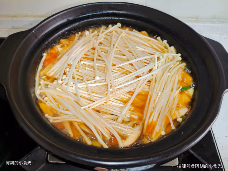 冬天不吃肉就吃這菜,上桌全家搶著吃!10分鐘出一鍋,每口嫩到飛起、暖到心裡,次次都要光碟