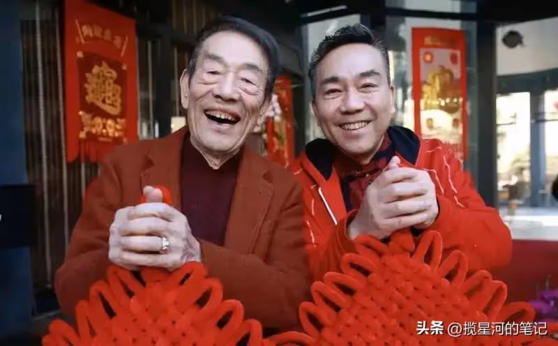 93歲的楊少華「三大愛好」:喝酒吃肉抽華子,在享福路上一去不返