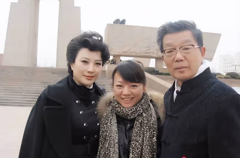 車曉去看中醫,父親罕見露面滿頭白髮,與王麗雲離婚後組建新家庭