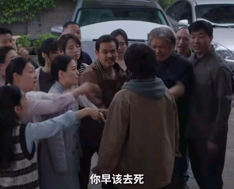 一口氣看《獵罪圖鑑2》15集，越看越上癮，這部黑馬劇才是天花板