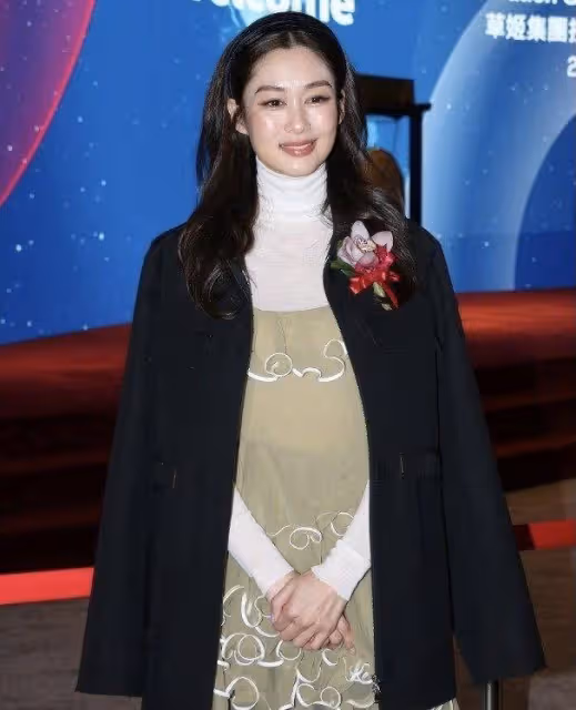 恭喜!TVB視帝經營公司正式掛牌上市,港交所敲鑼自曝太夢幻