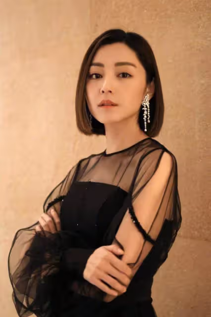 好甜!影后衛詩雅自爆老公很旺她,排期註冊結婚時更被感動到哭