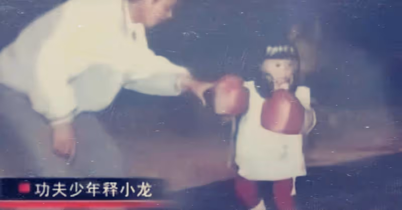 無戲可拍,面容蒼老,中藥不離手,36歲的釋小龍早就被安排好了