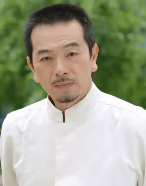 老戲骨張晨光:衣服穿30年,樸素節儉無緋聞,他才是演員的榜樣