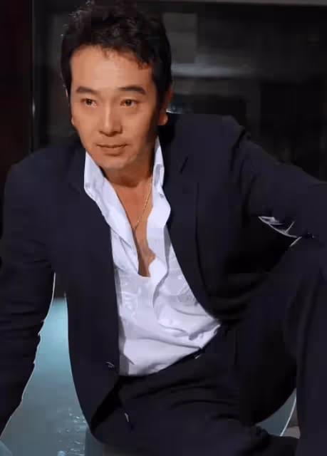 老戲骨張晨光:衣服穿30年,樸素節儉無緋聞,他才是演員的榜樣