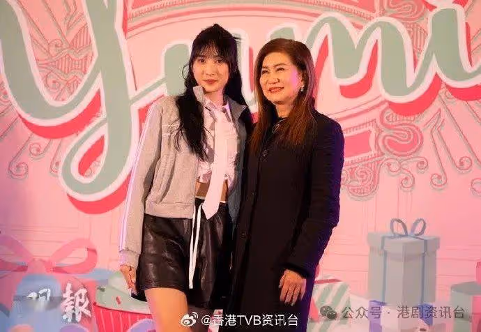 鍾柔美18歲生日著公主裙慶生！談炎明熹缺席沒現身
