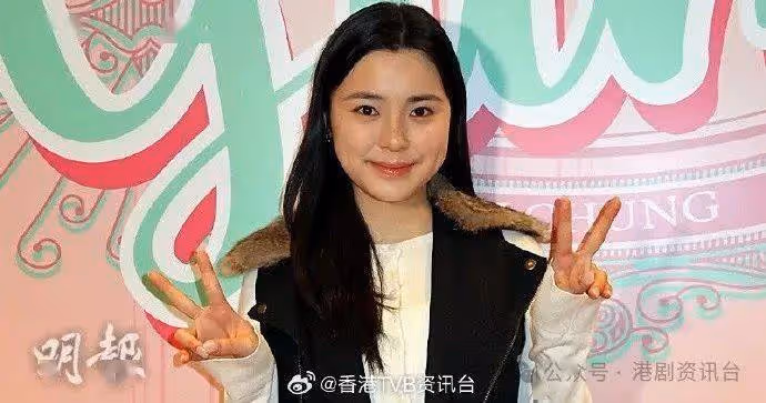 鍾柔美18歲生日著公主裙慶生!談炎明熹缺席沒現身