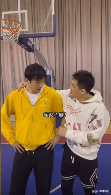 凡爾賽！丁彥雨航過掉郭艾倫暴扣：在國內拿過幾個MVP 差點去了NBA
