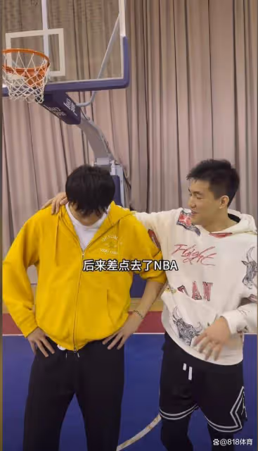 凡爾賽！丁彥雨航過掉郭艾倫暴扣：在國內拿過幾個MVP 差點去了NBA