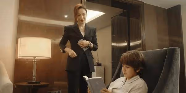 TVB前花旦李施嬅新劇央視首播!流暢切換三種語言,演技獲高評!