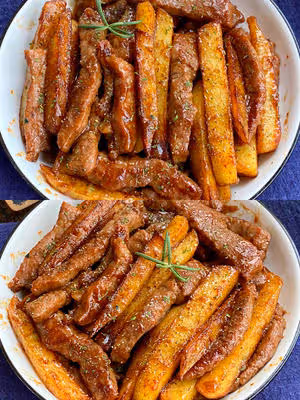 香到爆❗️嫩滑好吃的牛排土豆煎鍋，超解饞～