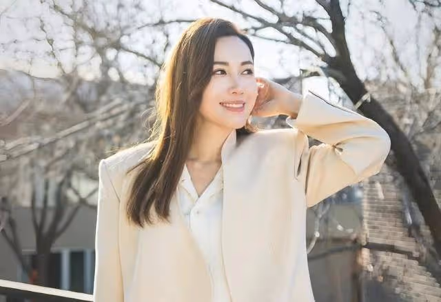 恭喜!TVB前知名女星成功打入內地市場,新劇在央視黃金時段播出